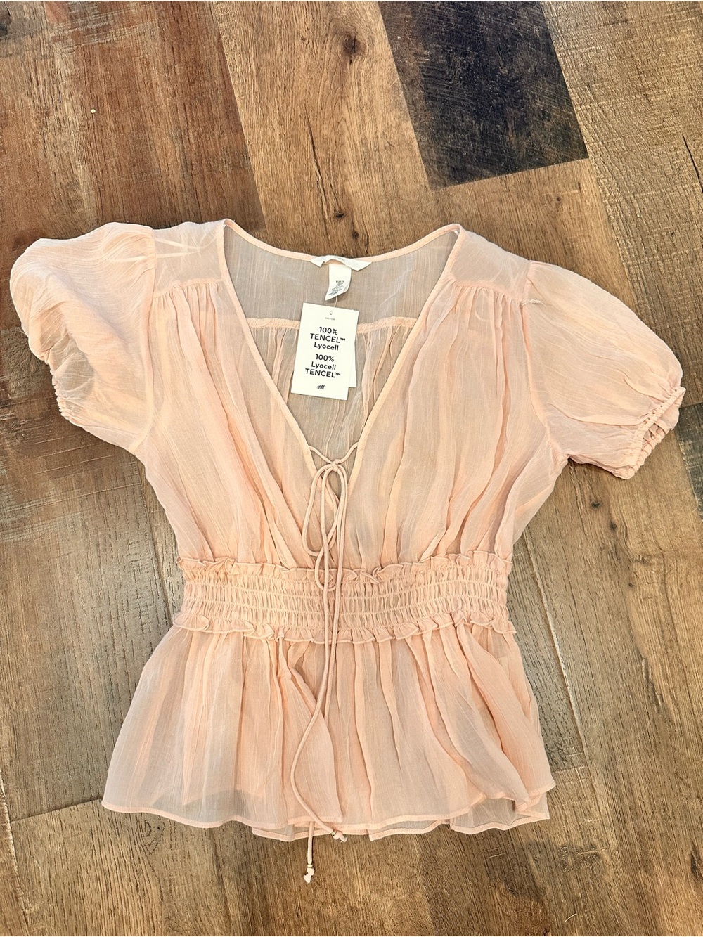 H&M Peach Tie-Front Smocked Waist Blouse size XS NWT